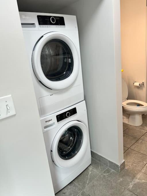 Apt Downtown With View Apartment Detroit